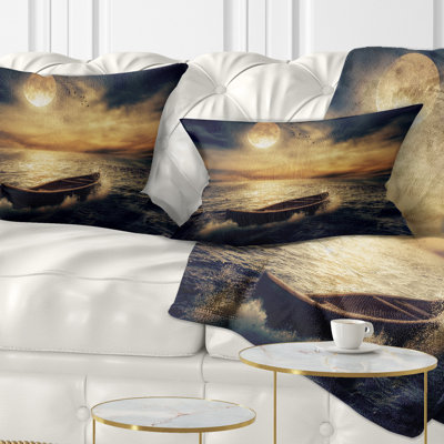 Milieu de l'océan après la tempête - Coussin décoratif à imprimé floral