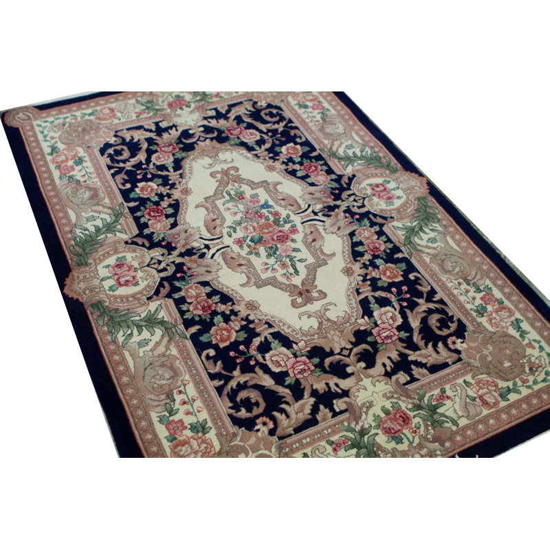 Taj Oriental Area Rug