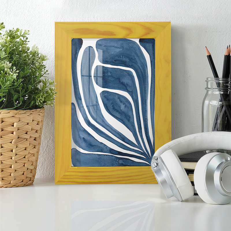 «Blue Stylized Leaf I», impression sur papier, H 6 po x l 4 po x P 1 po, Jaune