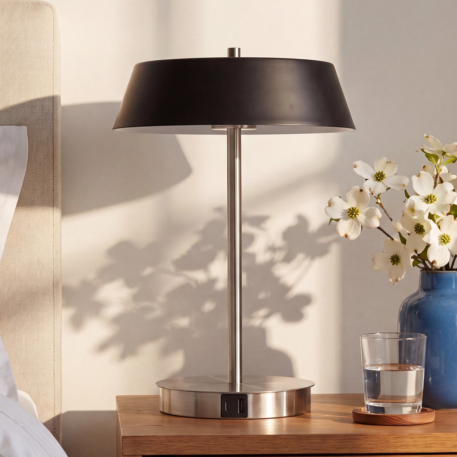 Pretoria Bedside Lamp, Silver, Black