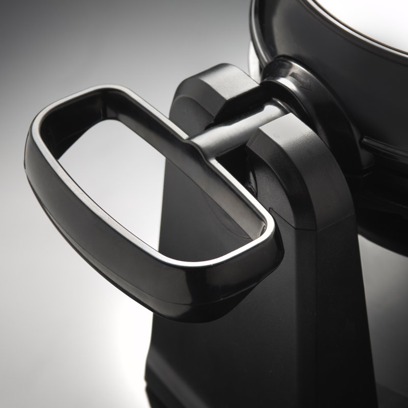 Quest Round Waffle Maker