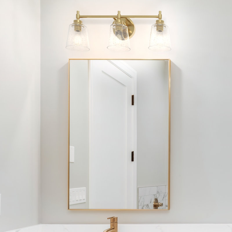 Éclairage pour meuble-lavabo 3 lumières 6,25 po Montford, Plaqué or