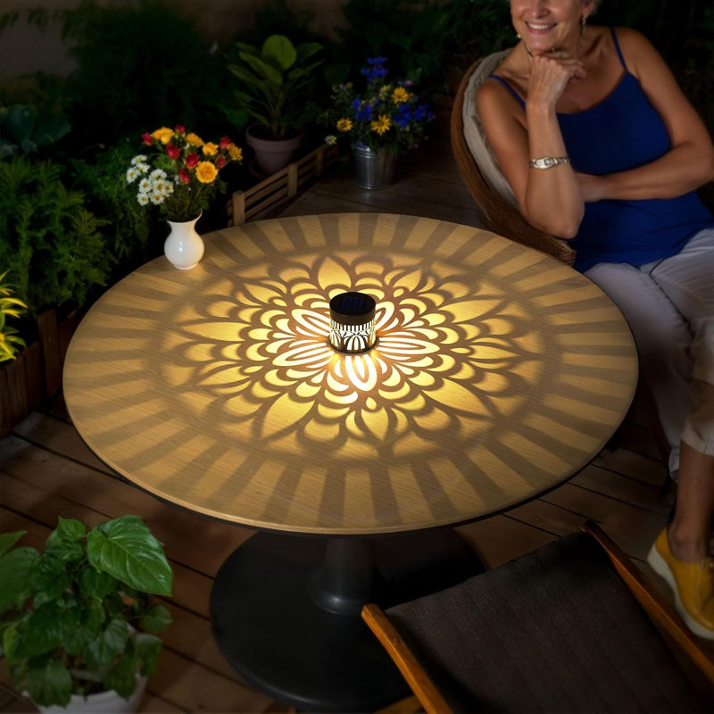 Lot de 2 lampes solaires d'extérieur en métal pour clôture et terrasse, motif mandala