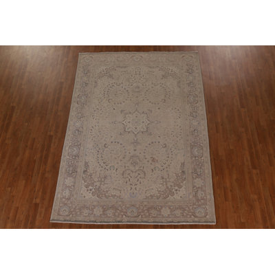 Tapis unique en laine noué à la main de style années 1960 de 6 pi 10 po x 9 pi 6 po brun antique