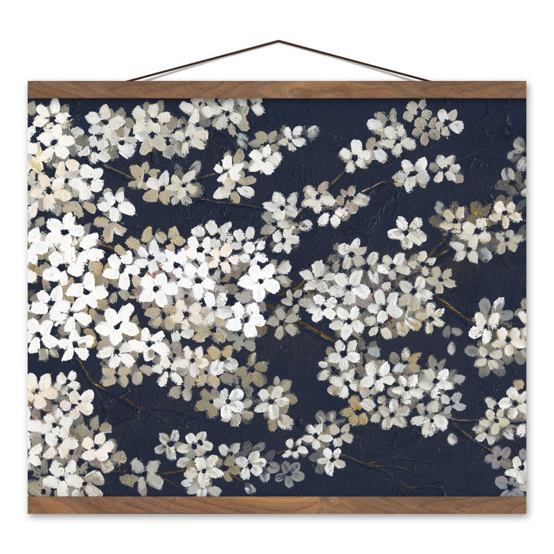 «White Blossoms On», reproduction suspendue sur toile