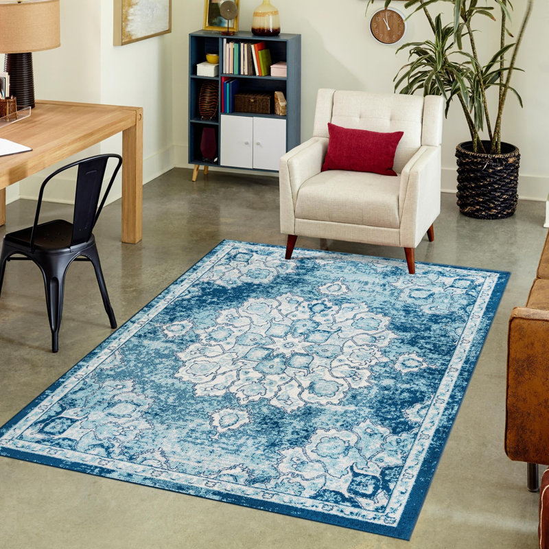 Tapis traditionnel de couleur bleu marine Troayurgh, Rectangle 5 pi x 8 pi
