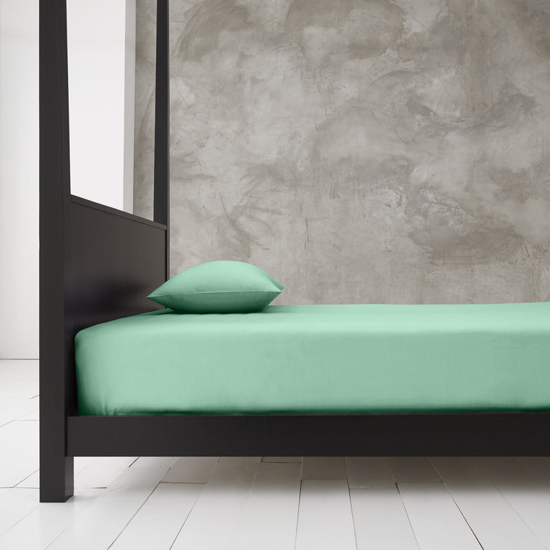 Plain Solid Polycotton Fitted Sheet Deep Comfortable Bedding Sheet, Dark Green , Single (3')