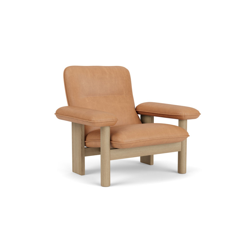 Brasilia Lounge Chair, Dunes 21004 Camel Genuine Leather, Natural Oak