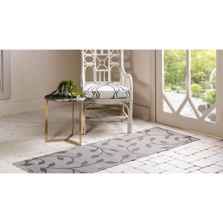 Kozak Floral Indoor / Outdoor Rug