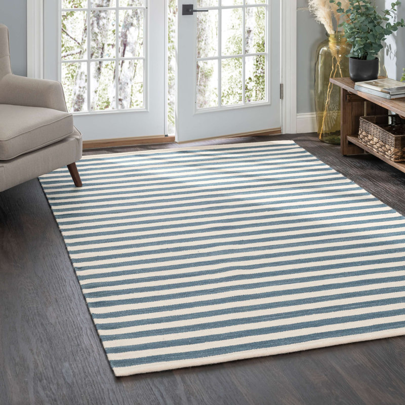 Tapis en laine bleu marine / ivoire Renelso, Rectangle 4 pi x 6 pi
