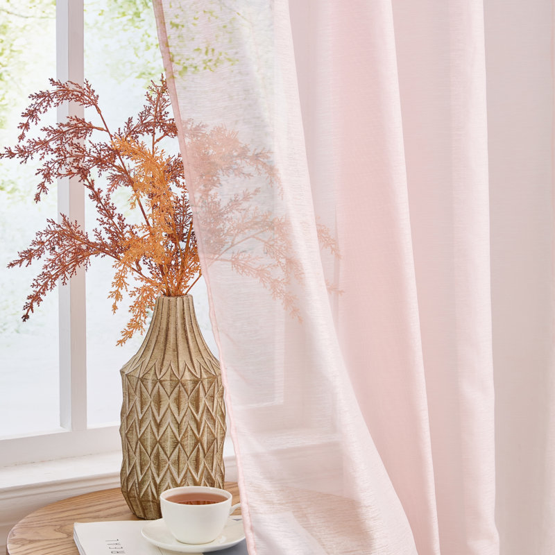 Paire de rideaux semi-transparents avec œillets Carmille, Rose Pink, L 54 po x L 84 po