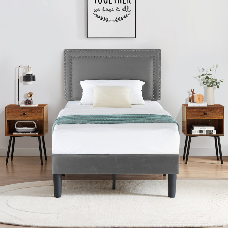Maybee Steel Piece Bedroom Set, Brown, Twin