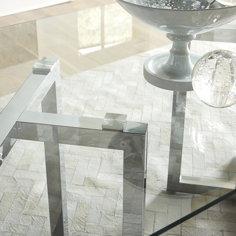 Table de salle à manger en verre