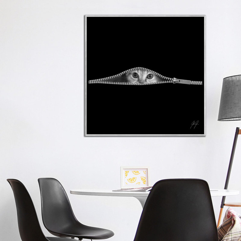 «The Timid» par Kathrin Federer - reproduction de photo, Aucun mat, Toile avec cadre argenté, H 37 po x l 37 po x P 1,5 po