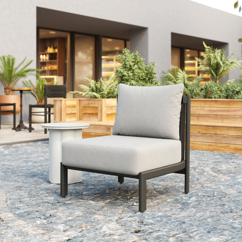 Horizon Outdoor Lounge Chair
