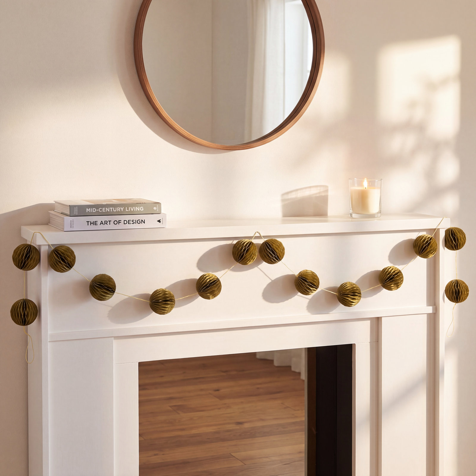 Halimeda Green Pom Pom Novelty Garland