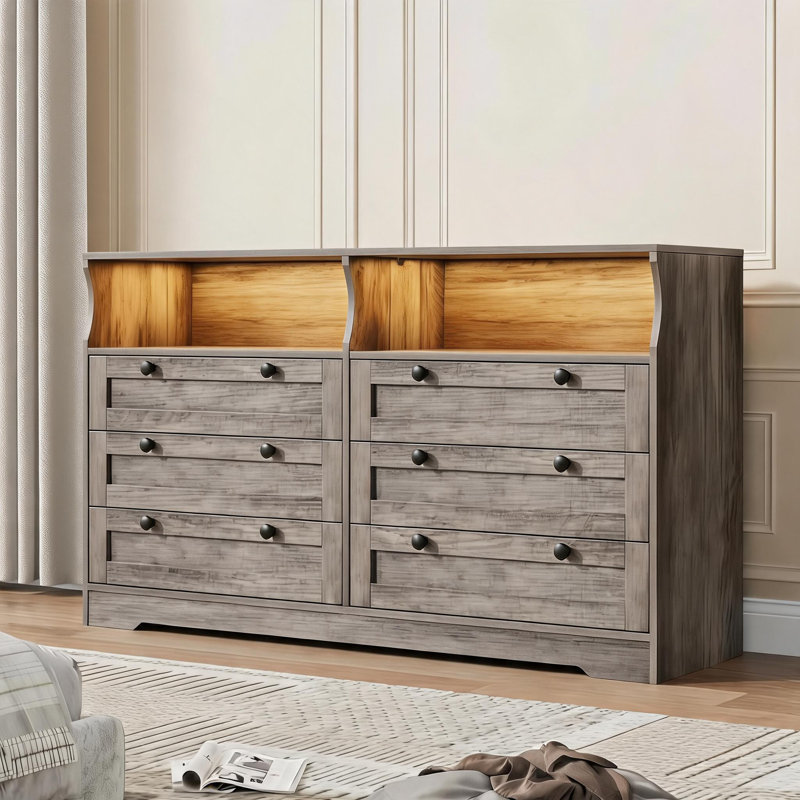 Commode moderne à 6 tiroirs de 140 cm (55 po) avec prise de courant intégrée et éclairage DEL RVB, MDF résistant aux marques, stabilité anti-basculement, tiroirs à glissière lisses