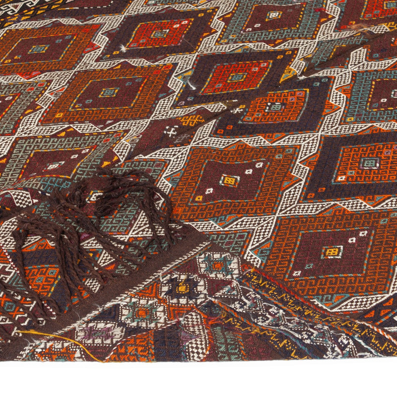 Traditional Wool Rug - 6' x 9'