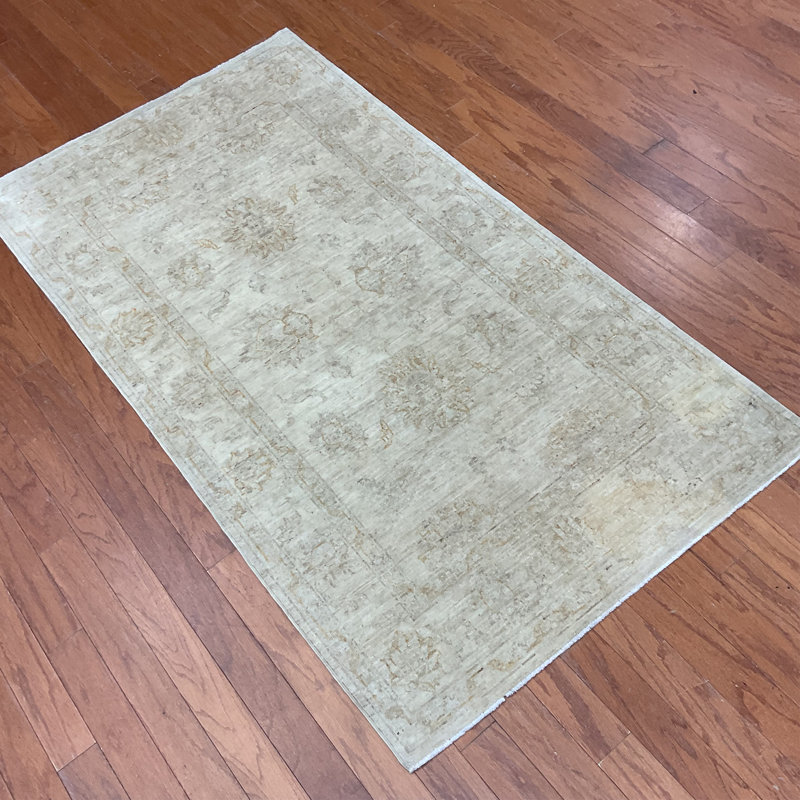  Handmade Oushak Wool Rug