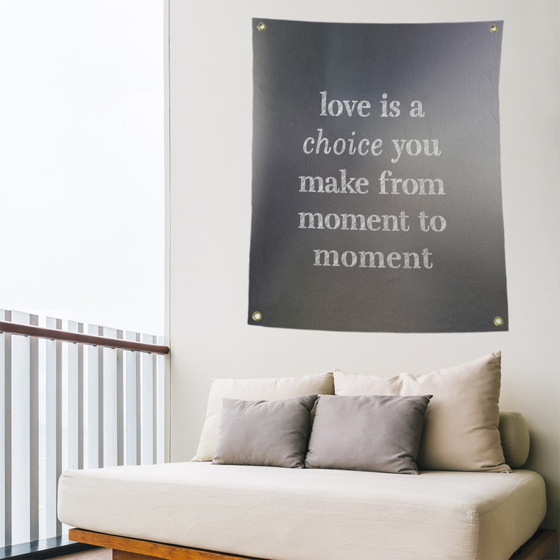 Tapisserie de polyester, l’amour d’écriture est un choix de citation, H 80 po x l 59 po, Gris