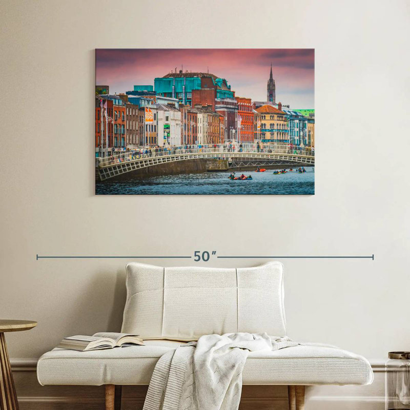 Ravi Dublin City, 26" H x 39" W