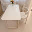 Bureau blanc rectangulaire en bois manufacturé-262367634