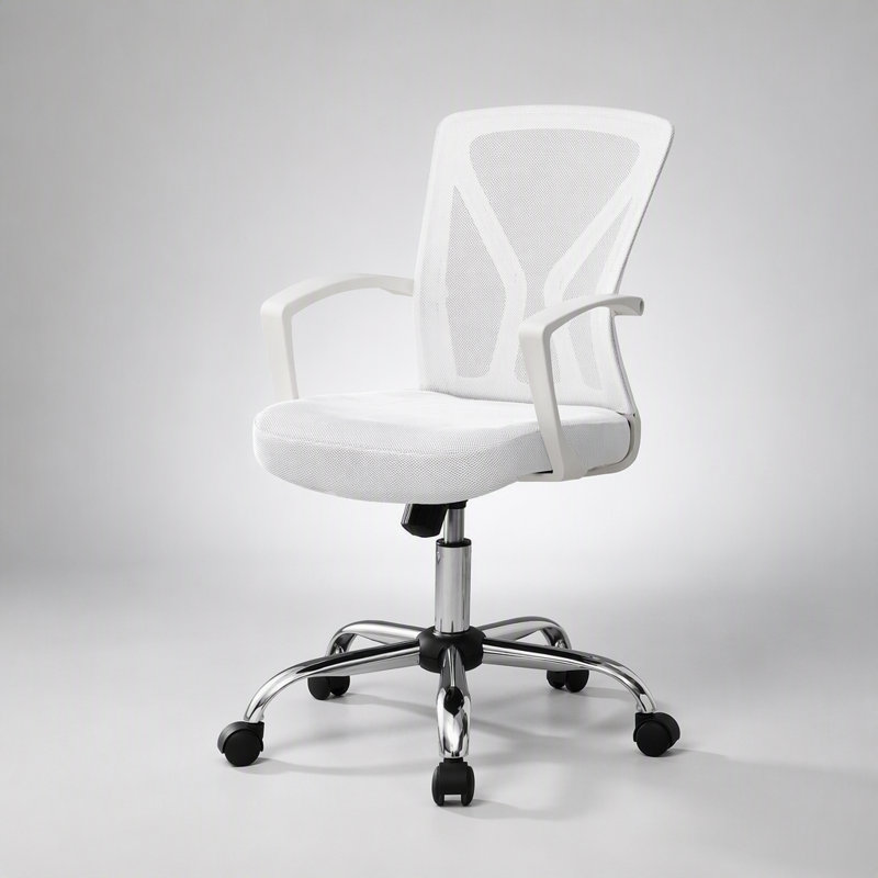 Chaise de bureau ergonomique en maille blanche avec hauteur réglable, pivotante et base en métal chromé pour espaces de travail modernes