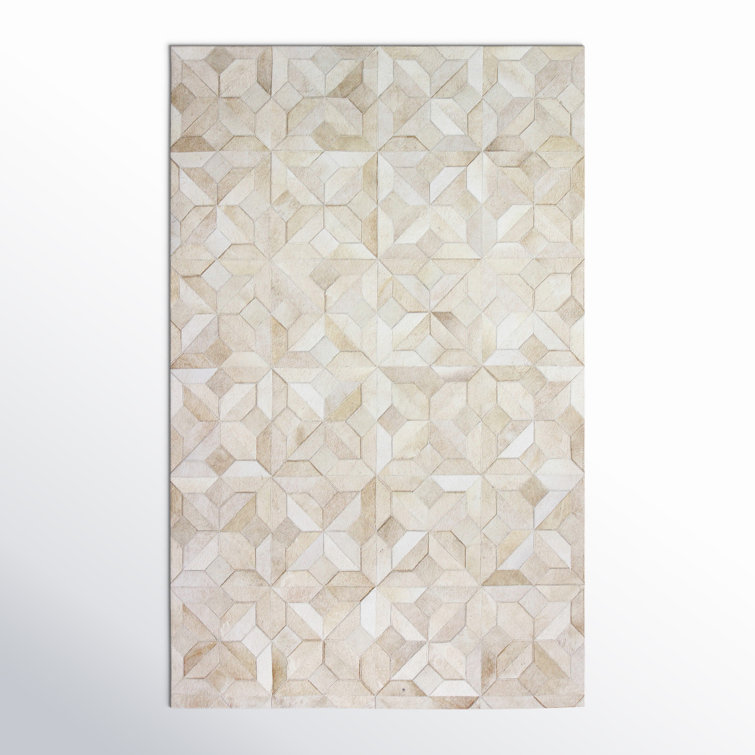 Ruvi Geometric Handmade Cowhide Gray Area Rug