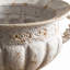 Vase en métal vieilli, centre de table avec poignées, compote décorative blanc antique pour table et manteau de cheminée