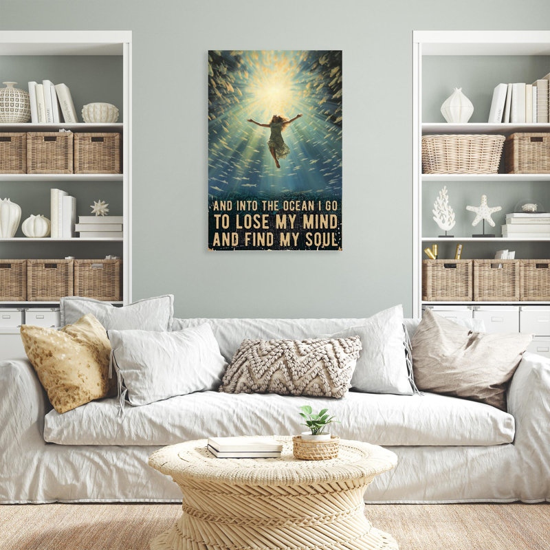 «Woman Swim And Into The Ocean I Go On», impression sur toile, H 14 po x l 11 po x P 1,25 po