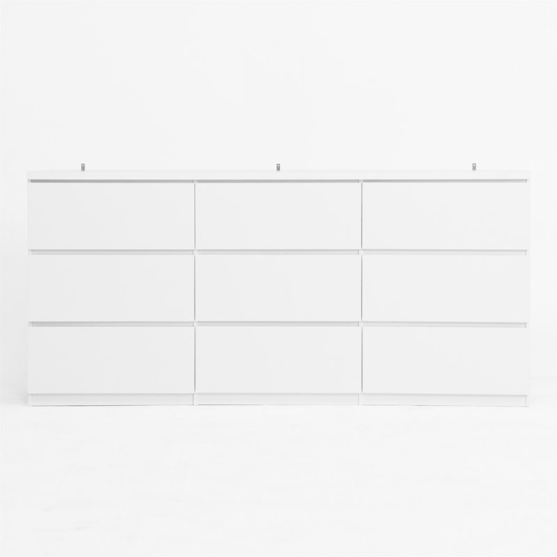 9 Drawer Dresser With No Handle Design