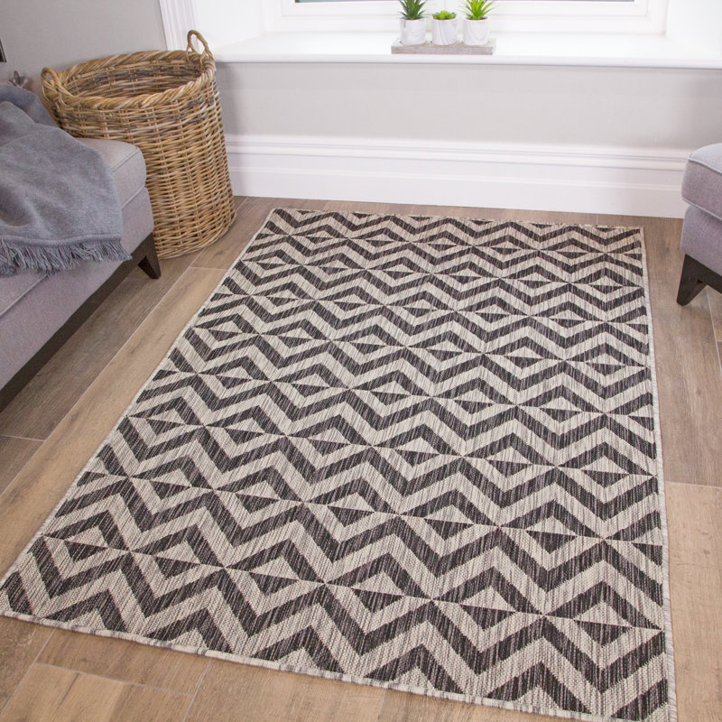 Haleemah Chevron Hand Woven Indoor / Outdoor Area Rug, Rectangle 120cm x 170cm