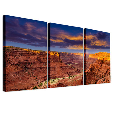 Ensemble de 3 toiles murales représentant la vallée de Red Rock Canyon avec des nuages ​​dorés au coucher du soleil