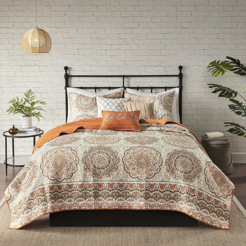 Literie florale orange avec courtepointe et coussins, chambre en tissu de microfibre réversible 6 pièces en orange, motif taupe, doux, 3 coussins inclus