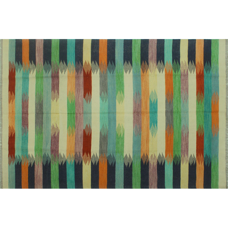 Feutre Winchester Kilim. Sur un tapis ivoire