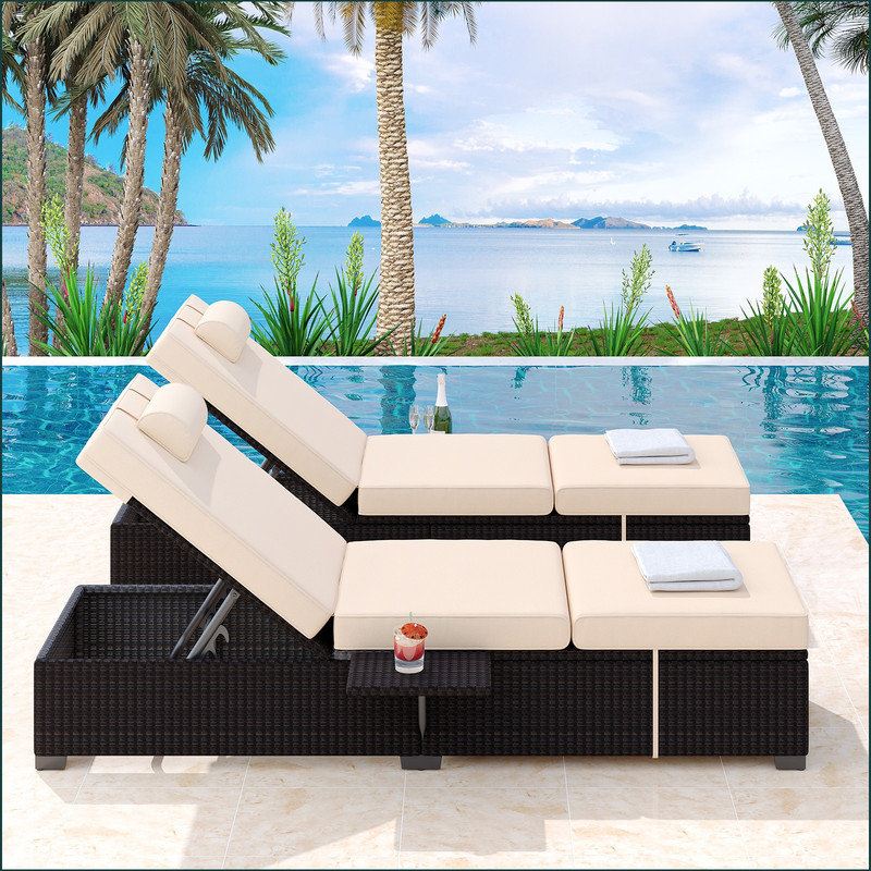 Wicker Outdoor Lounge Chair