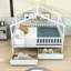 Lit en bois en forme de maison-88580467-88580470