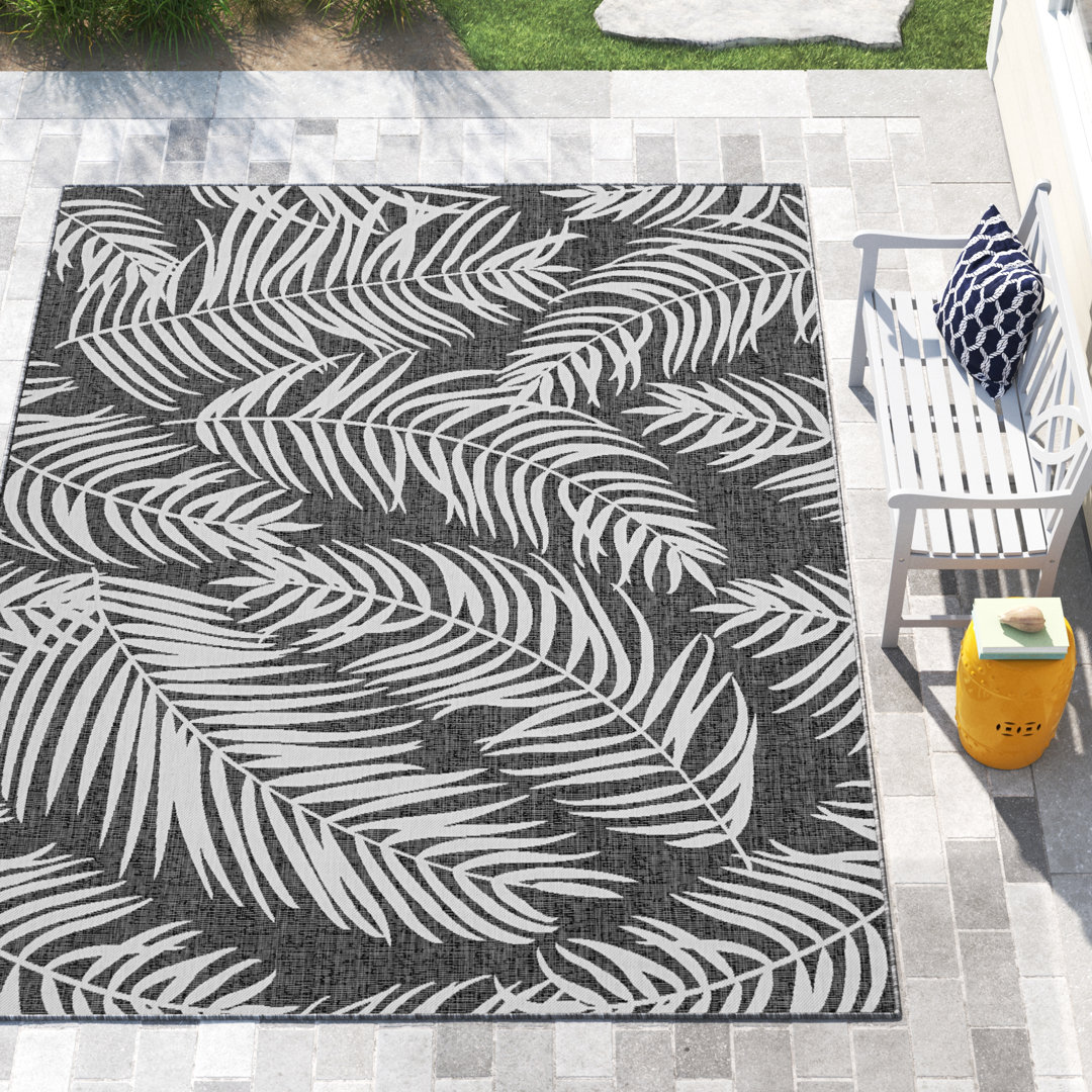 Valletta Floral Indoor / Outdoor Rug Beachcrest Home™ Rug 
