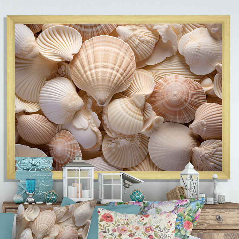 Beige palourde, coquillage, symphonie I - impression, Encadrement doré, H 34 po x l 44 po x P 1,5 po