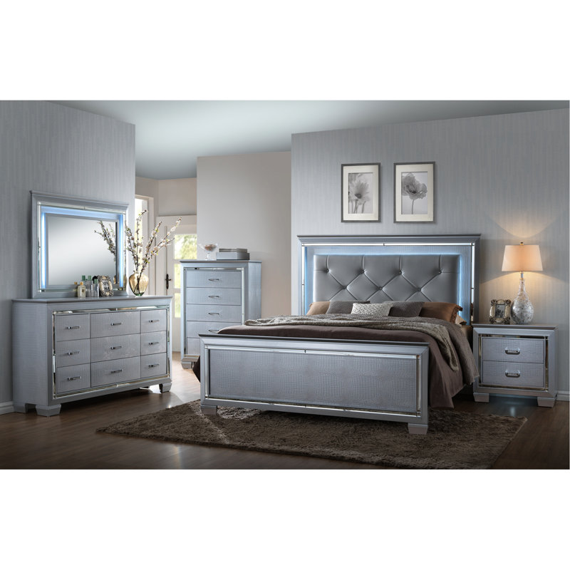 Modern Panel King Bed Upholstered In Faux Leather, With Silver Beige Tone And Textured Panels Bedroom Decor Concept Featuring Leather Upholstery, Diamond Headboard Styling
