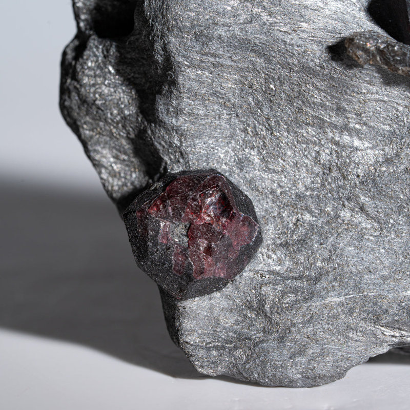 Grenat en graphite d'Erving, Franklin County, Massachusetts