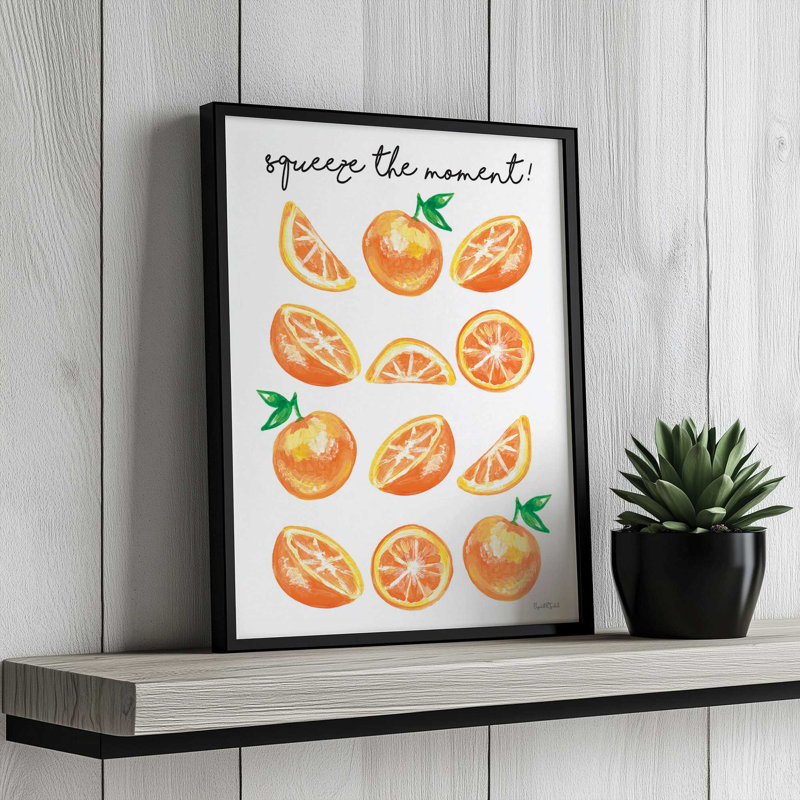 «Squeeze the Moment» par Elizabeth Tyndall, reproduction d'art, L 18 po x H 24 po, Noir, Impression encadrée
