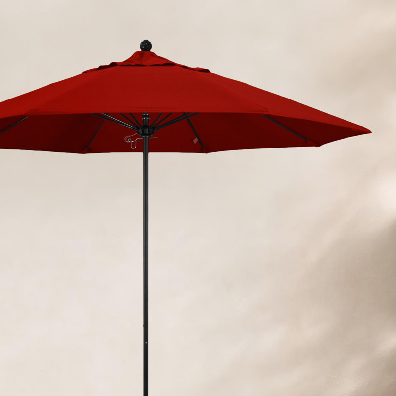 Parasol de marché 9 pi Maria, Toile Sunbrella® rouge Jockey