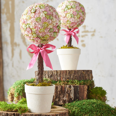 15.5'' Flowering Topiary in Pot