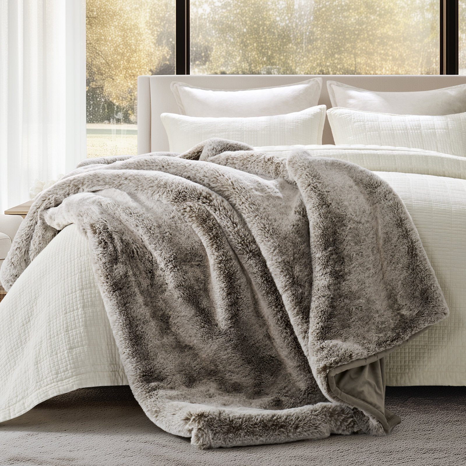 Luxury Soft Faux Chinchilla Fur Throw Blanket 1220GSM, 60" L x 50" W, Silver Taupe Mink