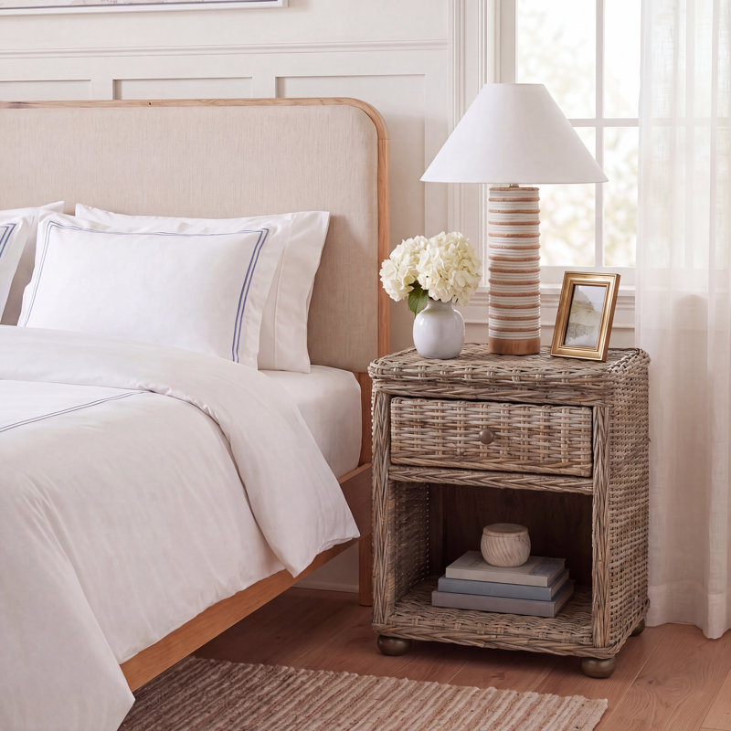 Willow 22.1'' W Nightstand