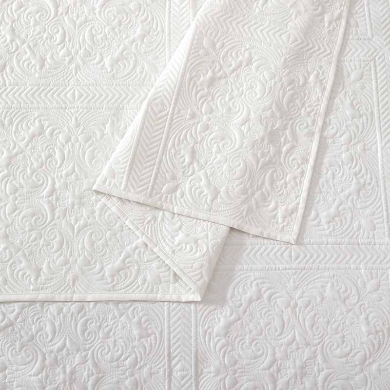  Solid Stitch 3-Piece Embroidered Bedspread Set, Queen Bedspread + 2 Standard Shams, White