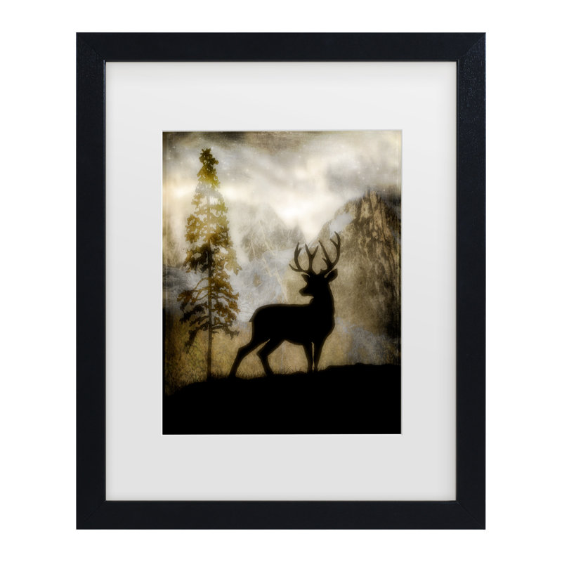 «Light Mystic Deer», art encadré mat, Noir, H 22 po x l 18 po x P 0,75 po