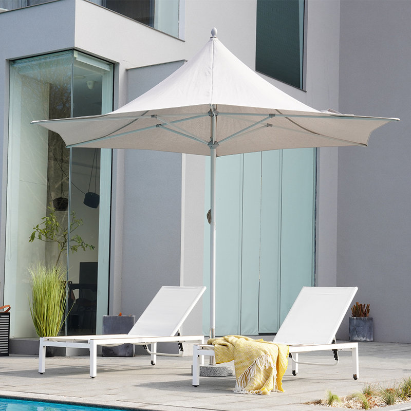 Parasol de patio 11,5 pi Spike and Arc