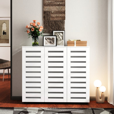 Armoire à chaussures blanche avec fonction de ventilation pour l'entrée, le placard